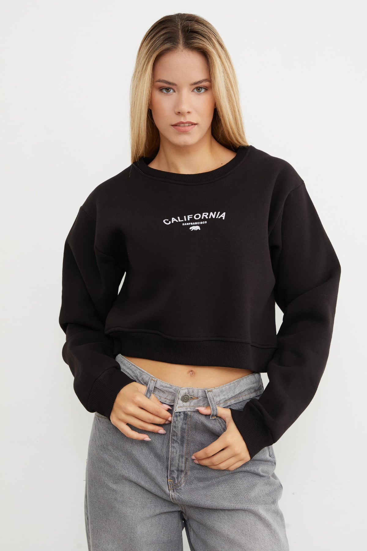 3 İplik California Yazı Baskılı Crop Sweatshirt