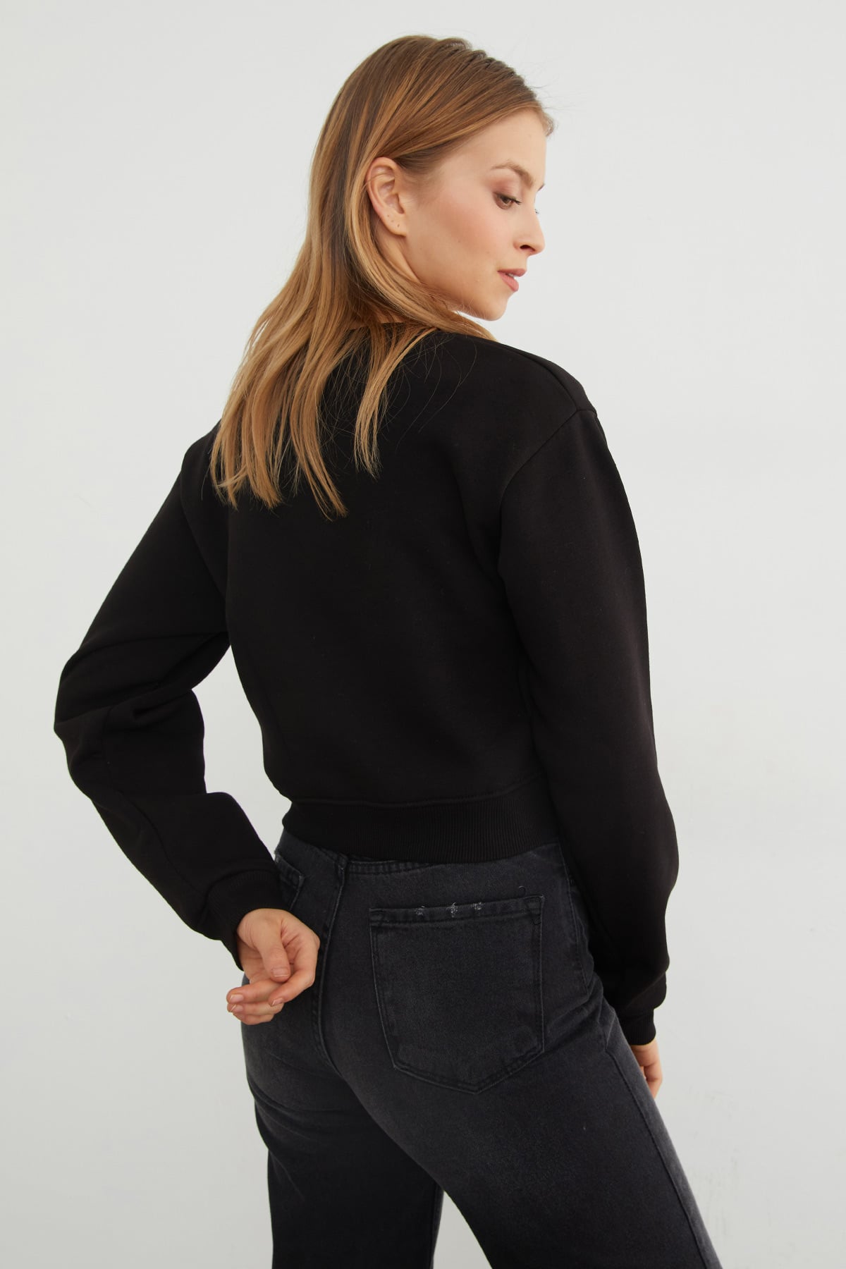 3 İplik Çilek Nakışlı Crop Sweatshirt 5