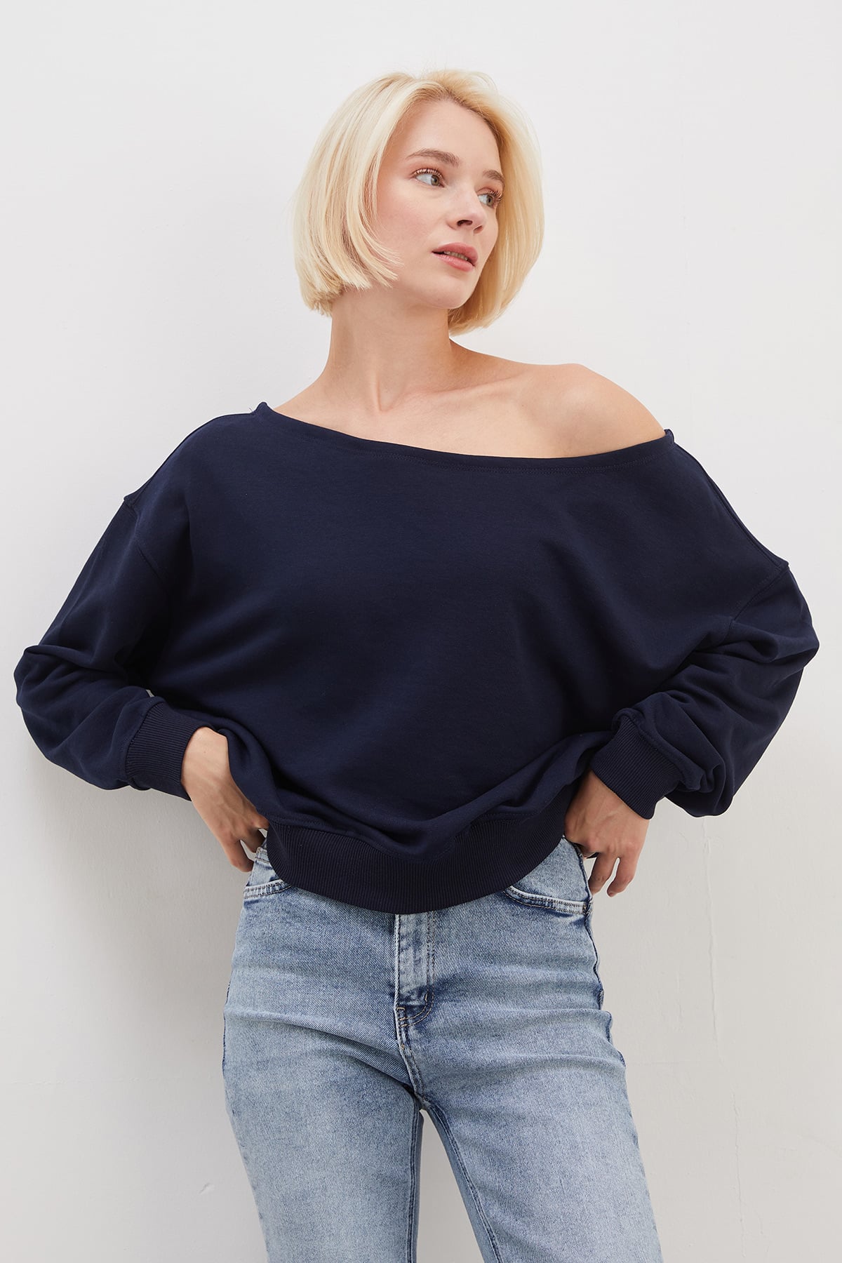 3 İplik Şardonsuz Kayık Yaka Oversize Sweatshirt 5