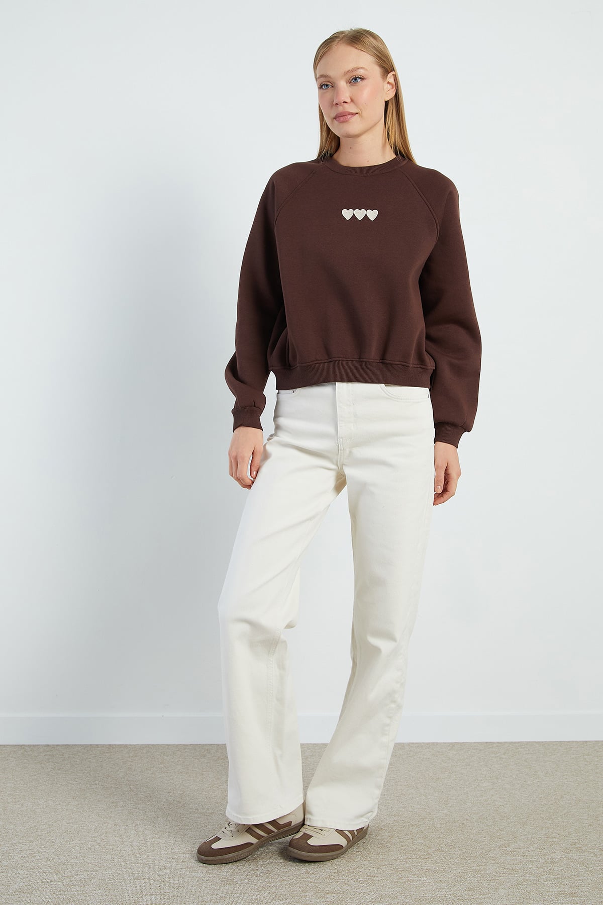 3 İplik Kalp Nakışlı Oversize Sweatshirt 4