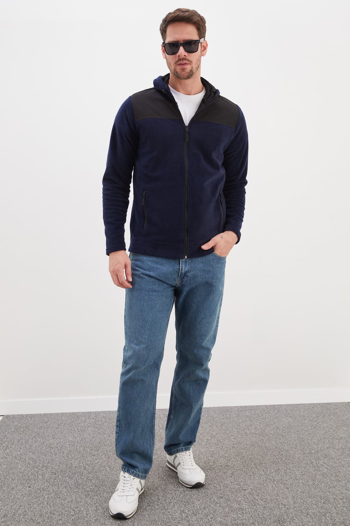 Fermuarlı Kapüşonlu Polar Sweatshirt 6