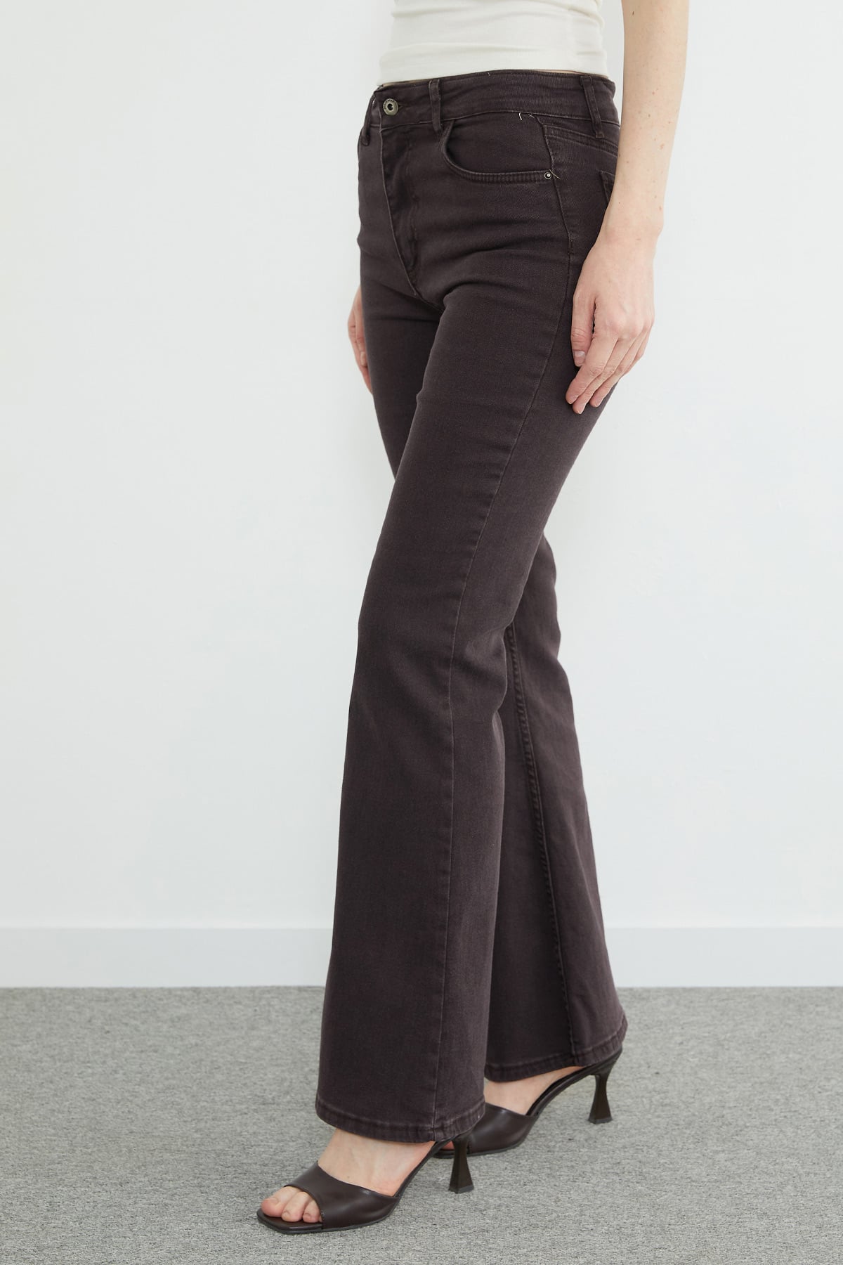 Normal Bel Fermuarlı Flare Jean 2