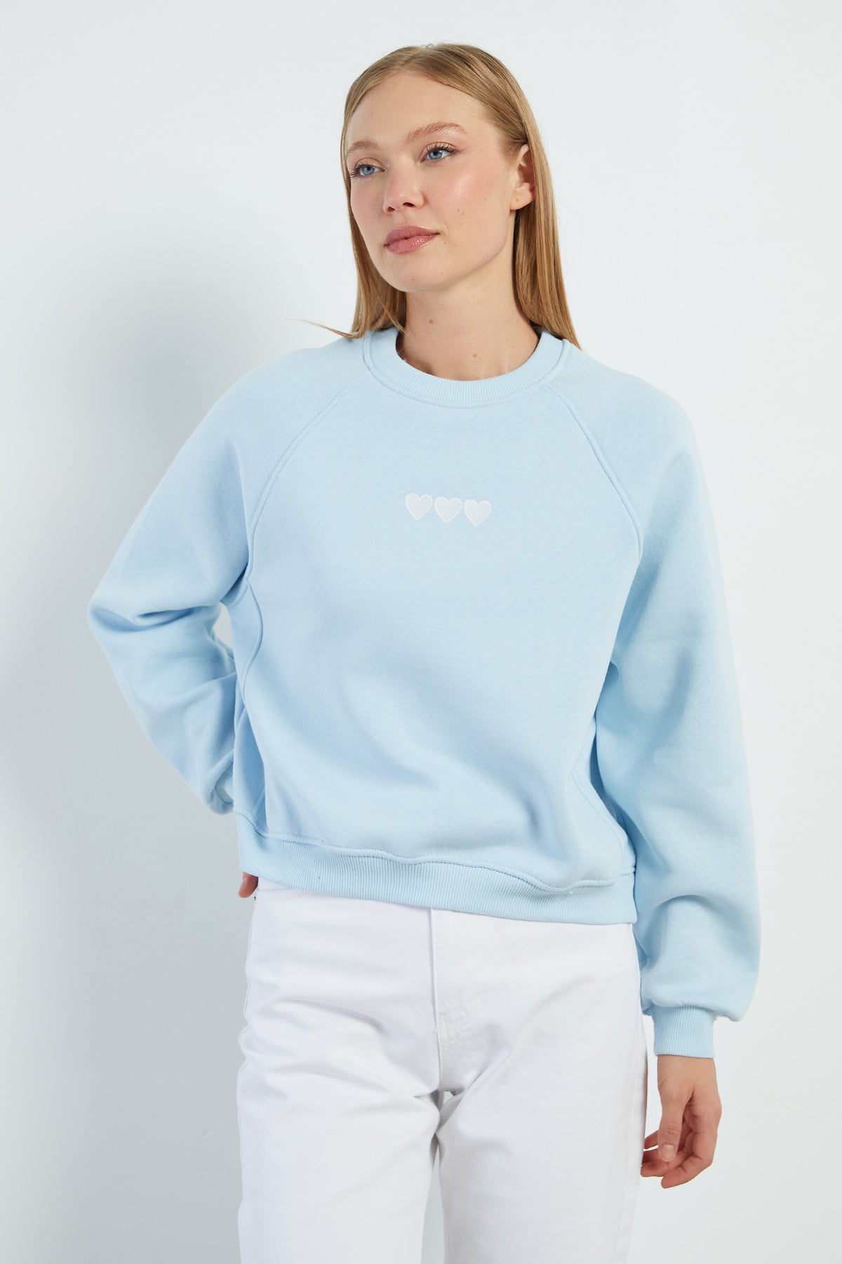 3 İplik Kalp Nakışlı Oversize Sweatshirt 7