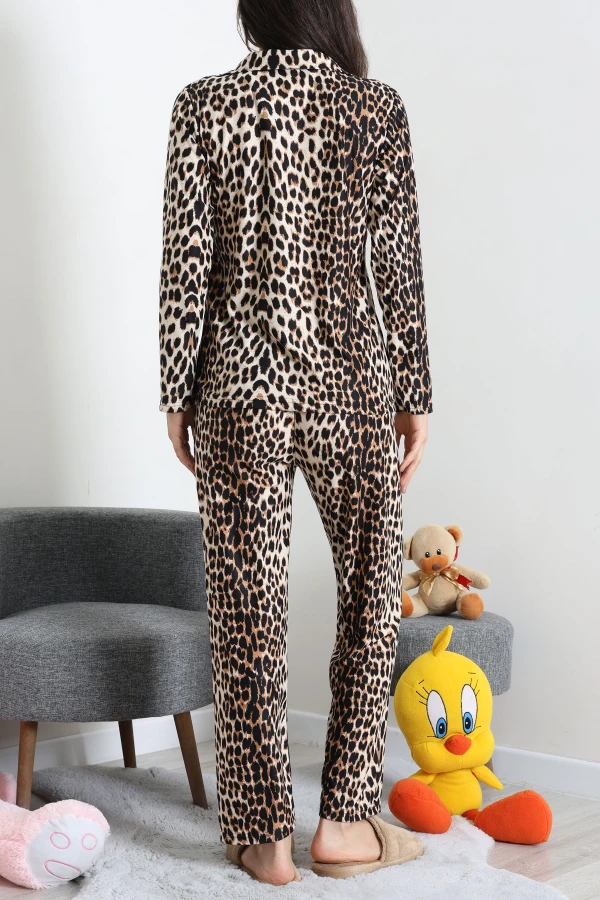 Süet Düğmeli Pijama Takımı Leopar 9