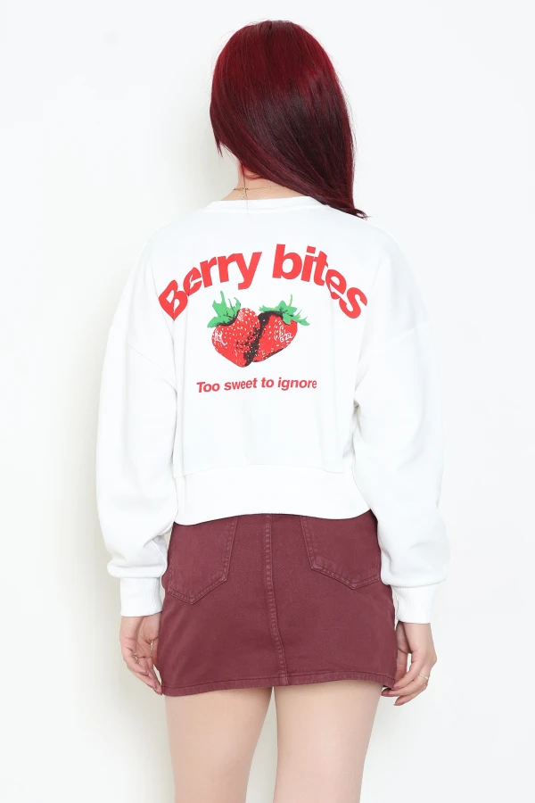 Quzu Çilek Baskılı Sweatshirt Beyaz 7