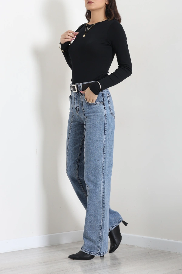 Kadın Açık Mavi Kemerli Straight Fit Yüksek Bel Kot Pantolon 3