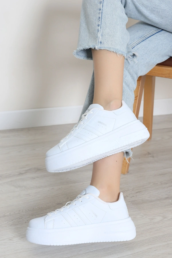 Kadın Beyaz Günlük Spor Ayakkabı Rahat Tabanlı Bağcıklı Sneaker Model 6