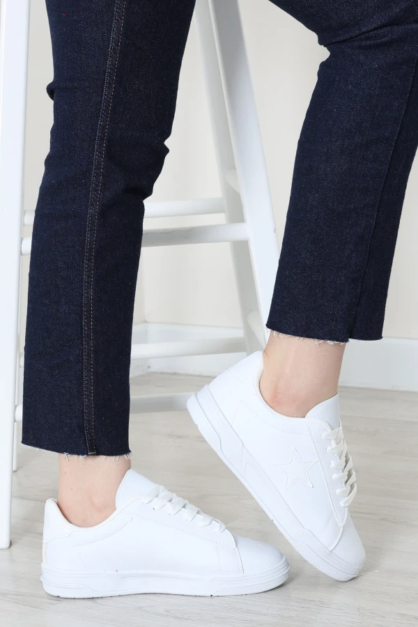 Kadın Beyaz Günlük Spor Ayakkabı Rahat Tabanlı Bağcıklı Sneaker 3
