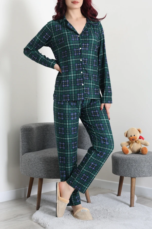 Kadın Zümrüt Yeşili Süet Düğmeli Rahat Kalıp Pijama Takımı 3