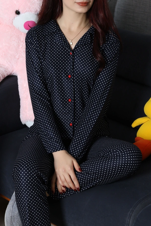 Lacivertpuanlı