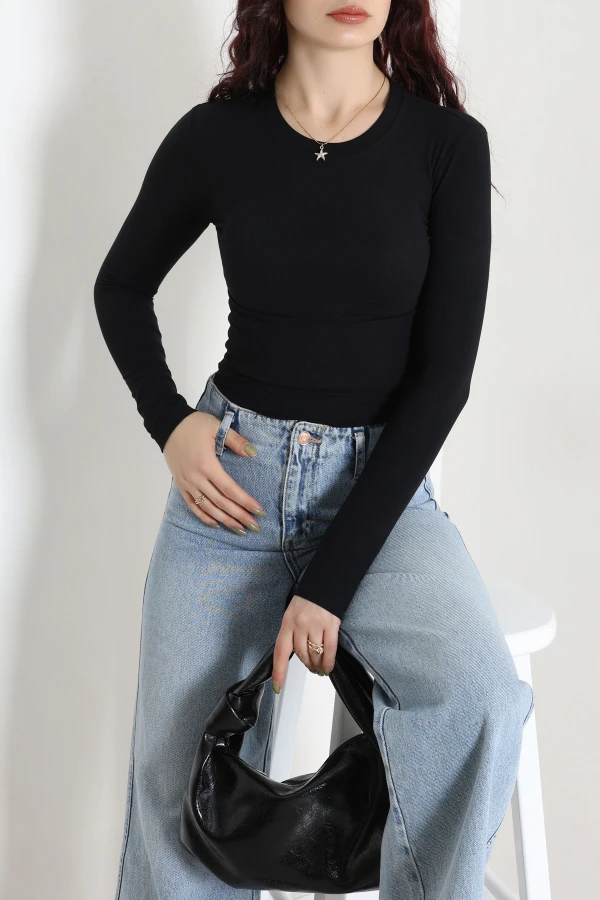 Siyah