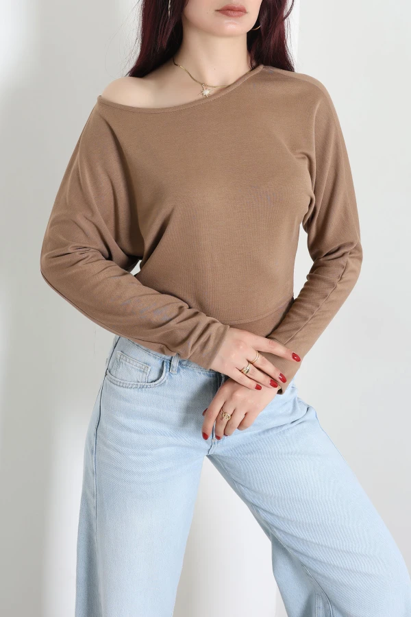 Modal Kumaş Kayık Yaka Bluz Kahve