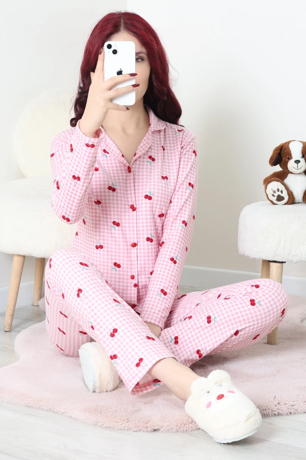 Kadın Pembe Süet Düğmeli Pijama Takımı Kiraz Baskılı 4
