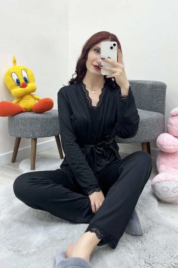 Siyah