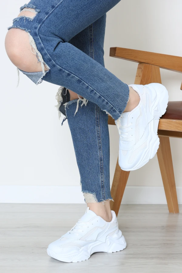 Kadın Beyaz Günlük Spor Ayakkabı Rahat Taban Bağcıklı Sneaker Model 5