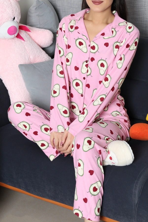 Daha Fazla Pijama Takımı