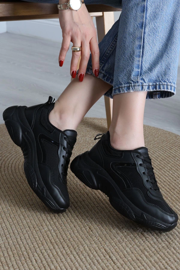 Kadın Siyah Günlük Spor Ayakkabı Rahat Tabanlı Bağcıklı Sneaker 5
