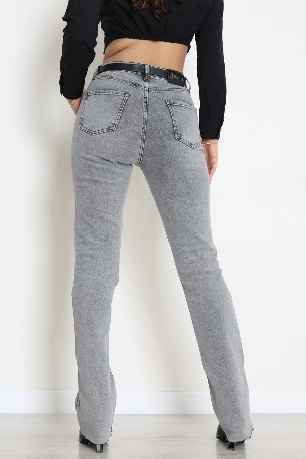 Kadın Gri Kemerli Straight Fit Yüksek Bel Kot Pantolon 8