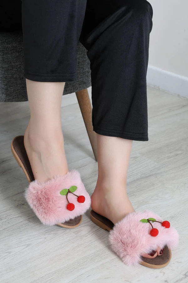 Kadın Pembe Peluş Kiraz Detaylı Ev Terliği Panduf 2