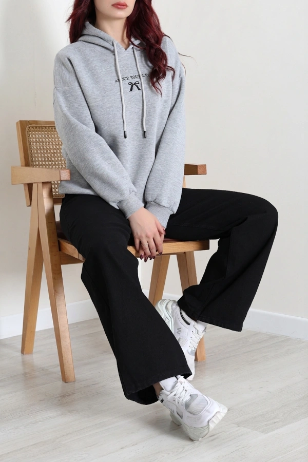 Kadın Gri Üç İplik Kapüşonlu Nakışlı Sweat Tunik 7