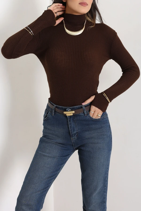 Dik Yaka Parmak Geçmeli Triko Body Acıkahve 3