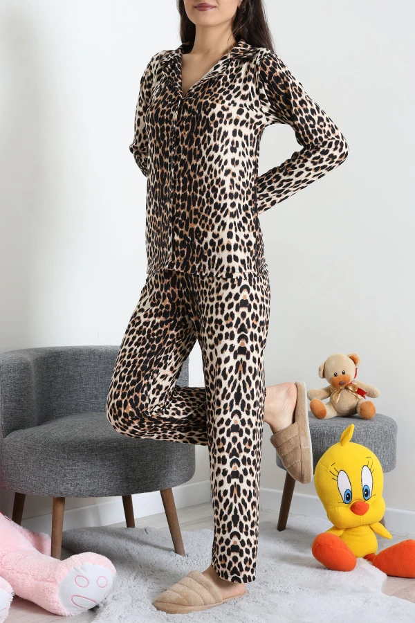 Süet Düğmeli Pijama Takımı Leopar 3