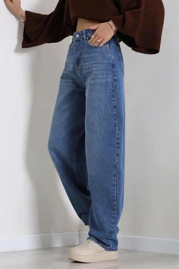 Kadın Mavi Baggy Fit Yüksek Bel Bol Paça Kot Pantolon 3