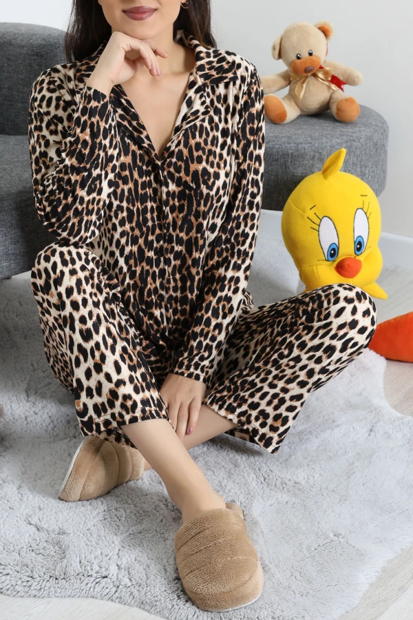 Süet Düğmeli Pijama Takımı Leopar 6