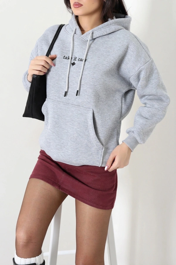 Kadın Gri Üç İplik Kapüşonlu Nakışlı Sweat Tunik 4