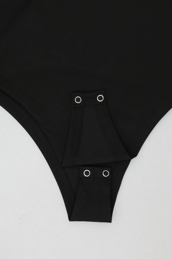 Kadın Siyah Uzun Kol Bisiklet Yaka Çıtçıtlı Body 9