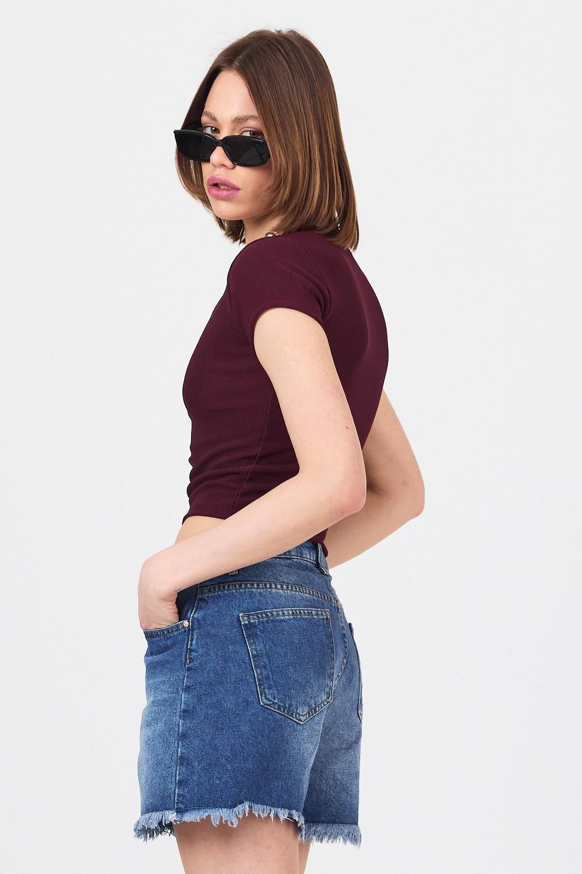 Bordo Dantel Yaka Fiyonk Detaylı Crop Tişört 2207 6