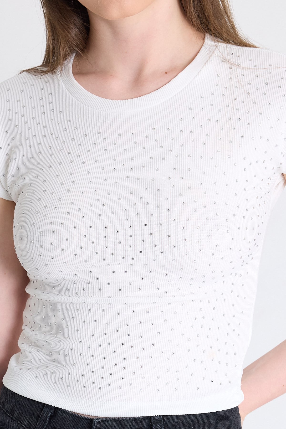Beyaz Taş Detaylı Slim Fit Crop Tişört 9207M 4