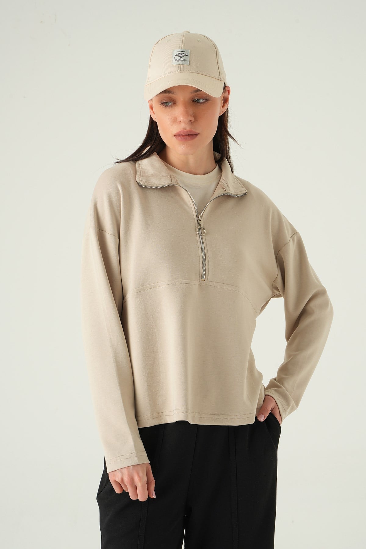 Yarım Fermuarlı Sweat 8249A Bej 7