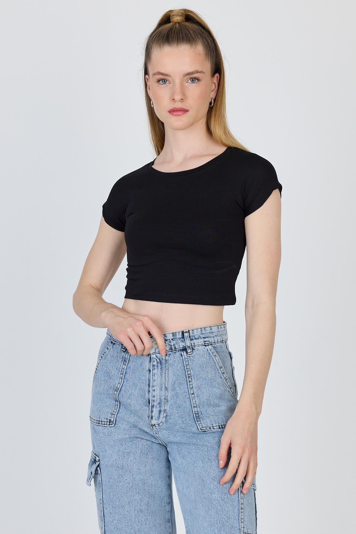 Siyah Bisiklet Yaka Pamuklu Slim Fit Crop Tişört 9199M