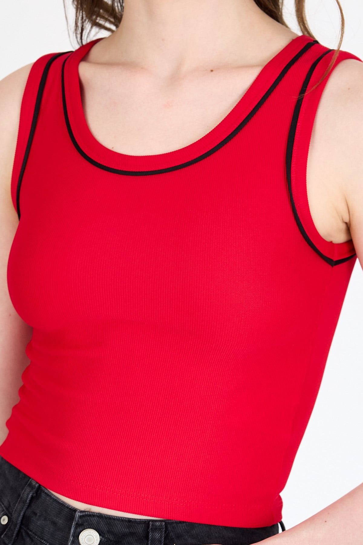 Kırmızı Şerit Detaylı Örme Crop Atlet 1049 4