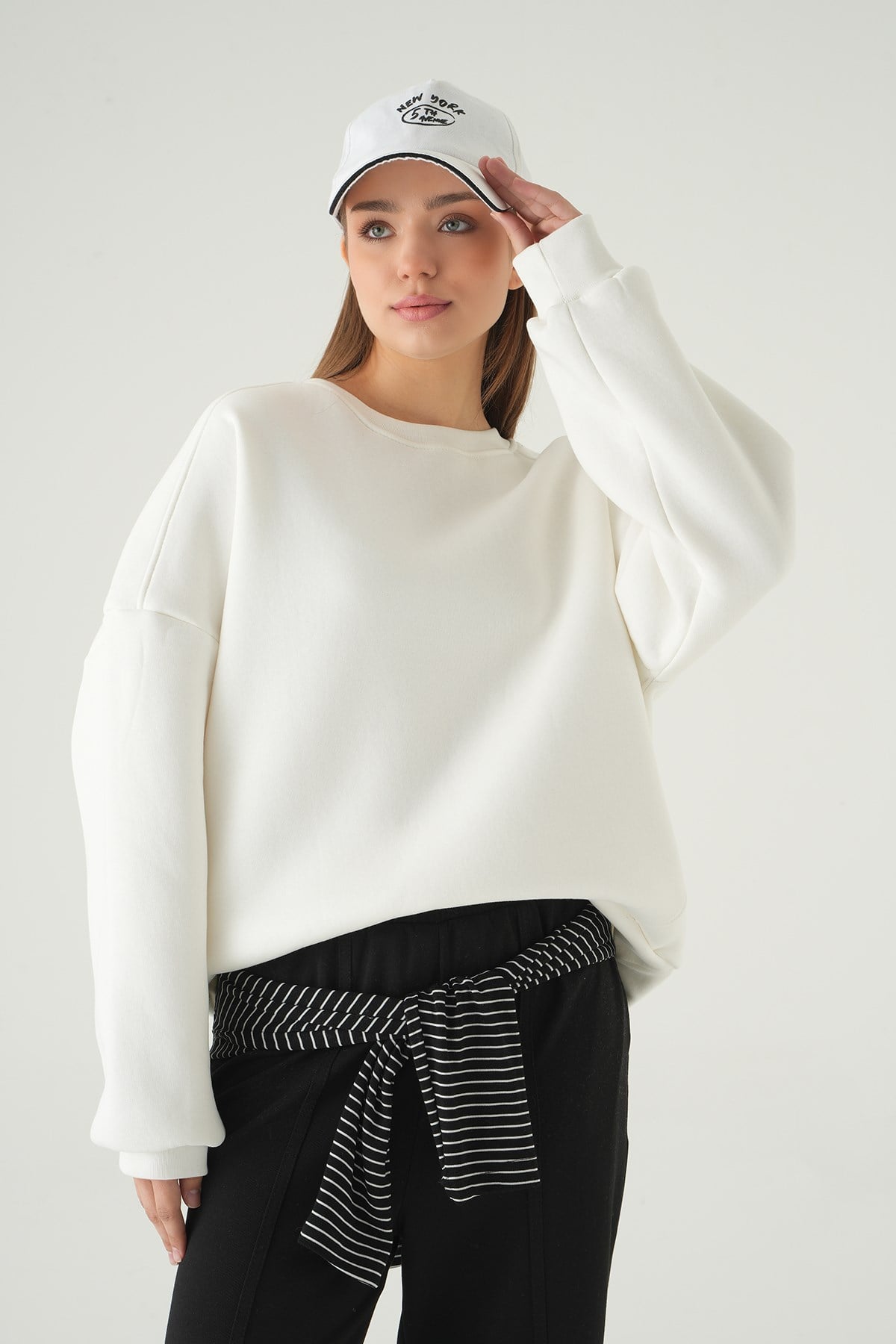 Bisiklet Yaka Sweat 1029 Beyaz