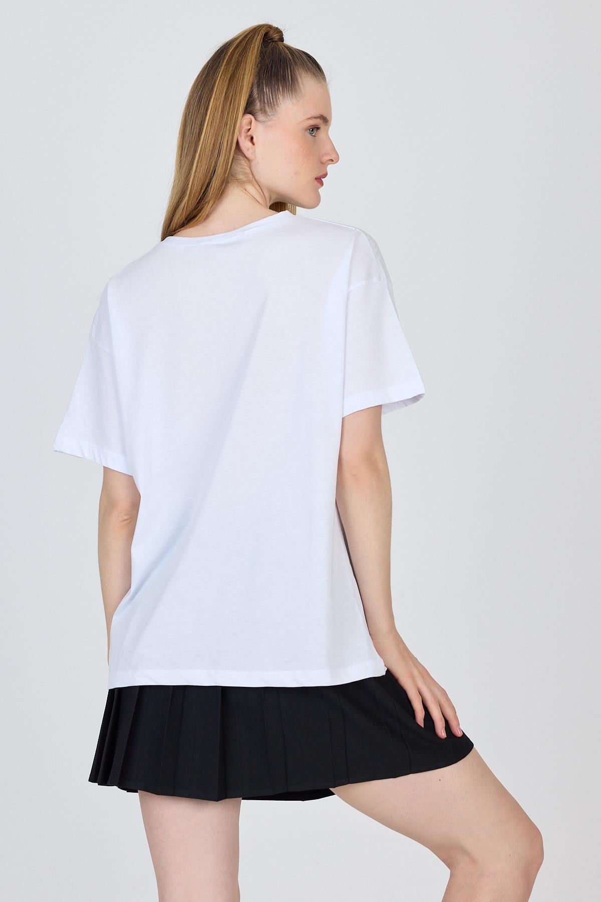 Beyaz Yazı Baskılı %100 Pamuk Oversize Tişört 2150-8M 5
