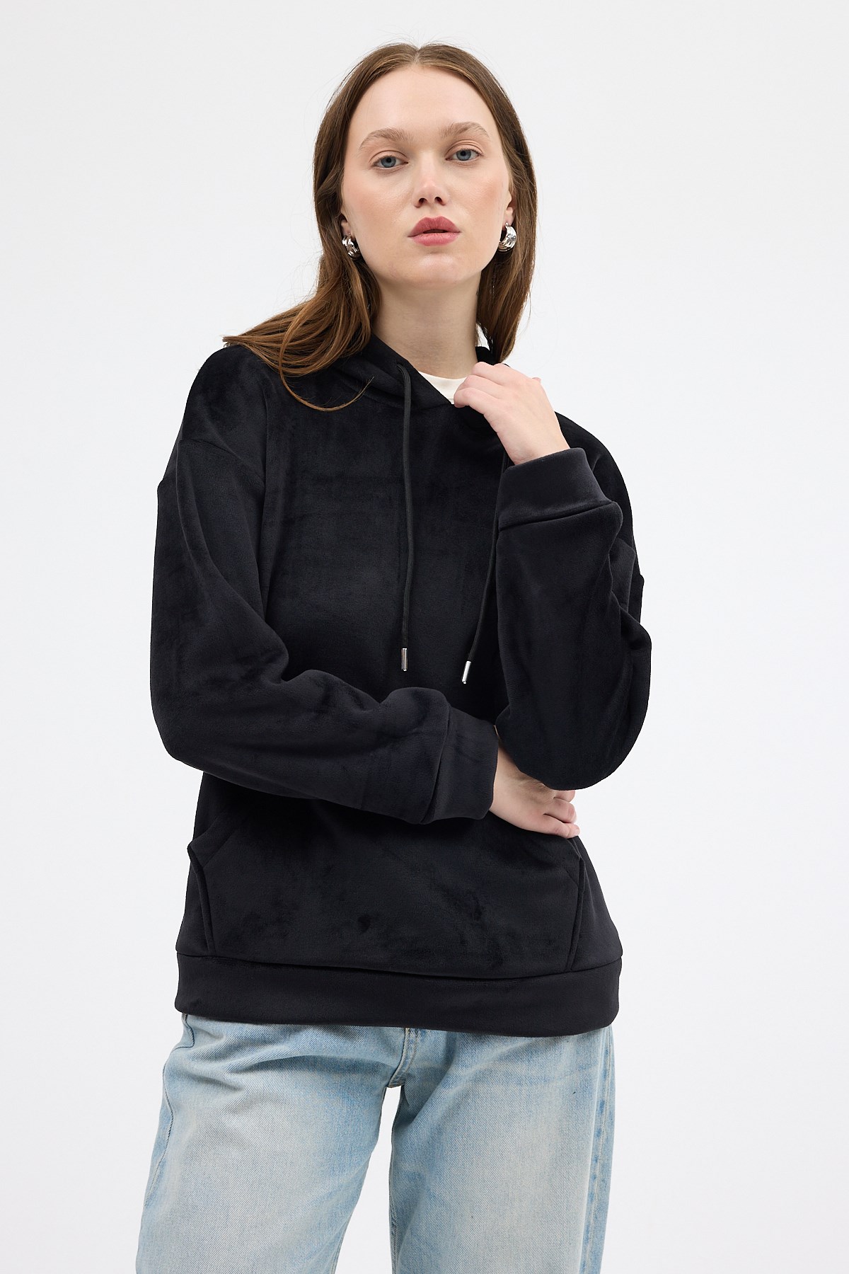 Siyah Kadın Peluş Kanguru Cepli Kapüşonlu Sweatshirt 3061A