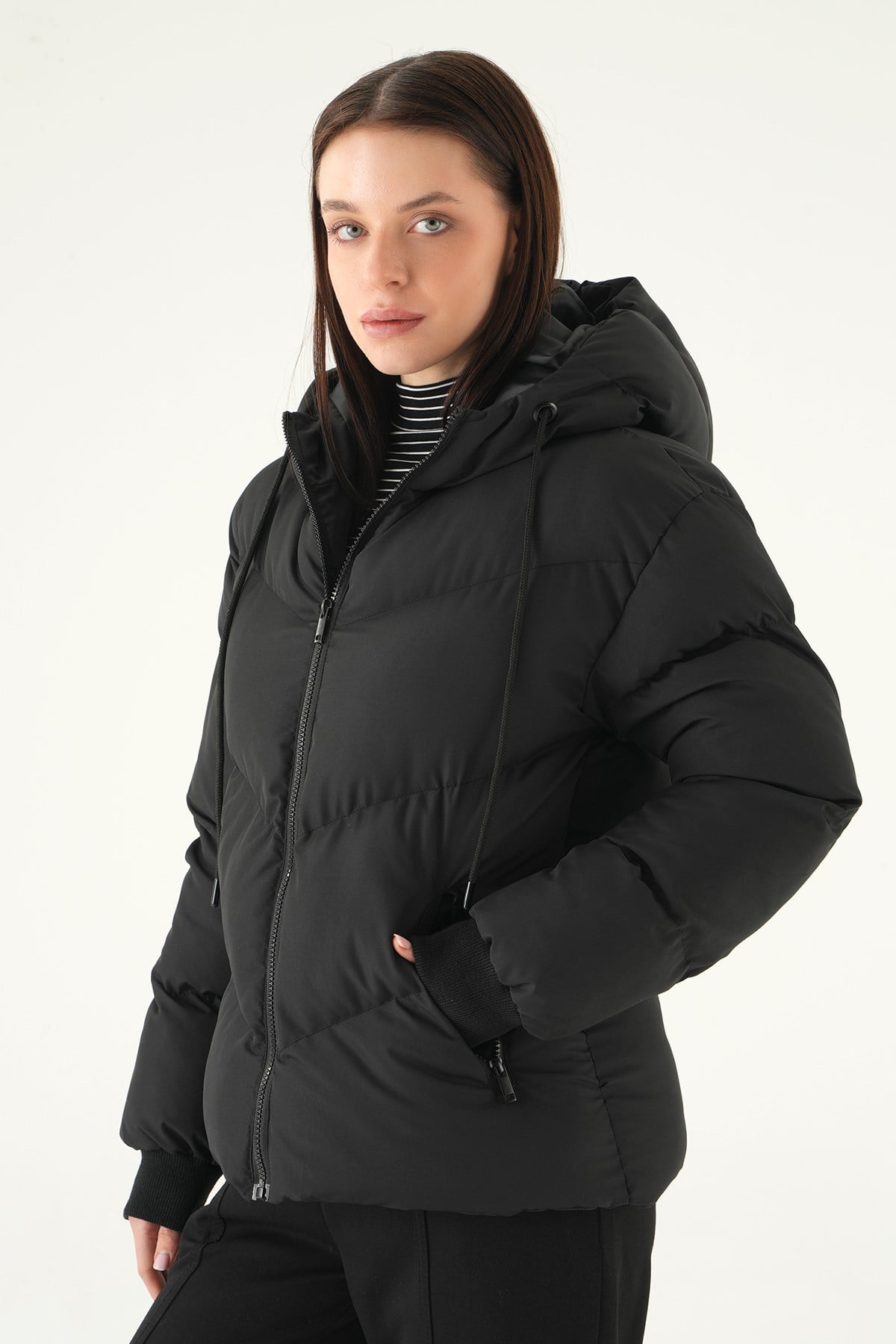 Kapüşonlu Cepli Mont 3505 Siyah 6
