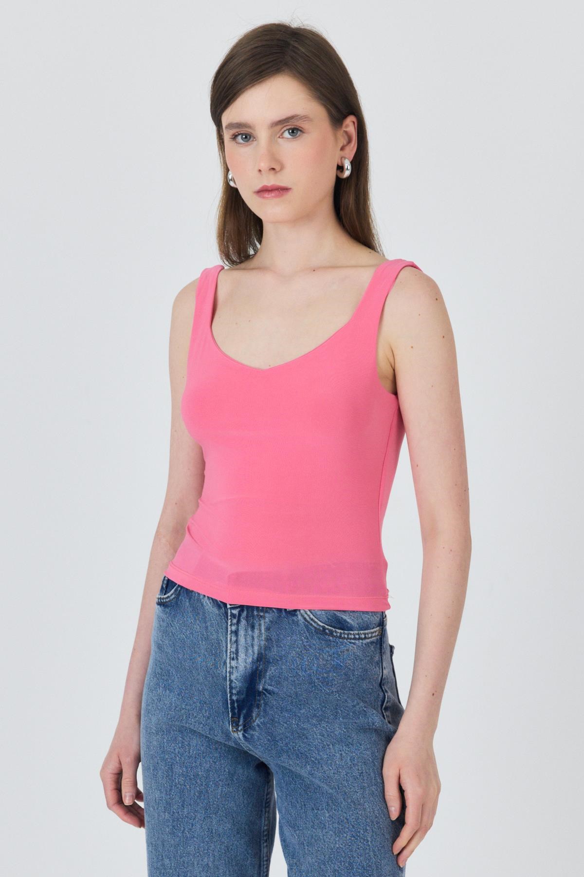 Pembe Kalın Askılı V Yaka Bluz 13293