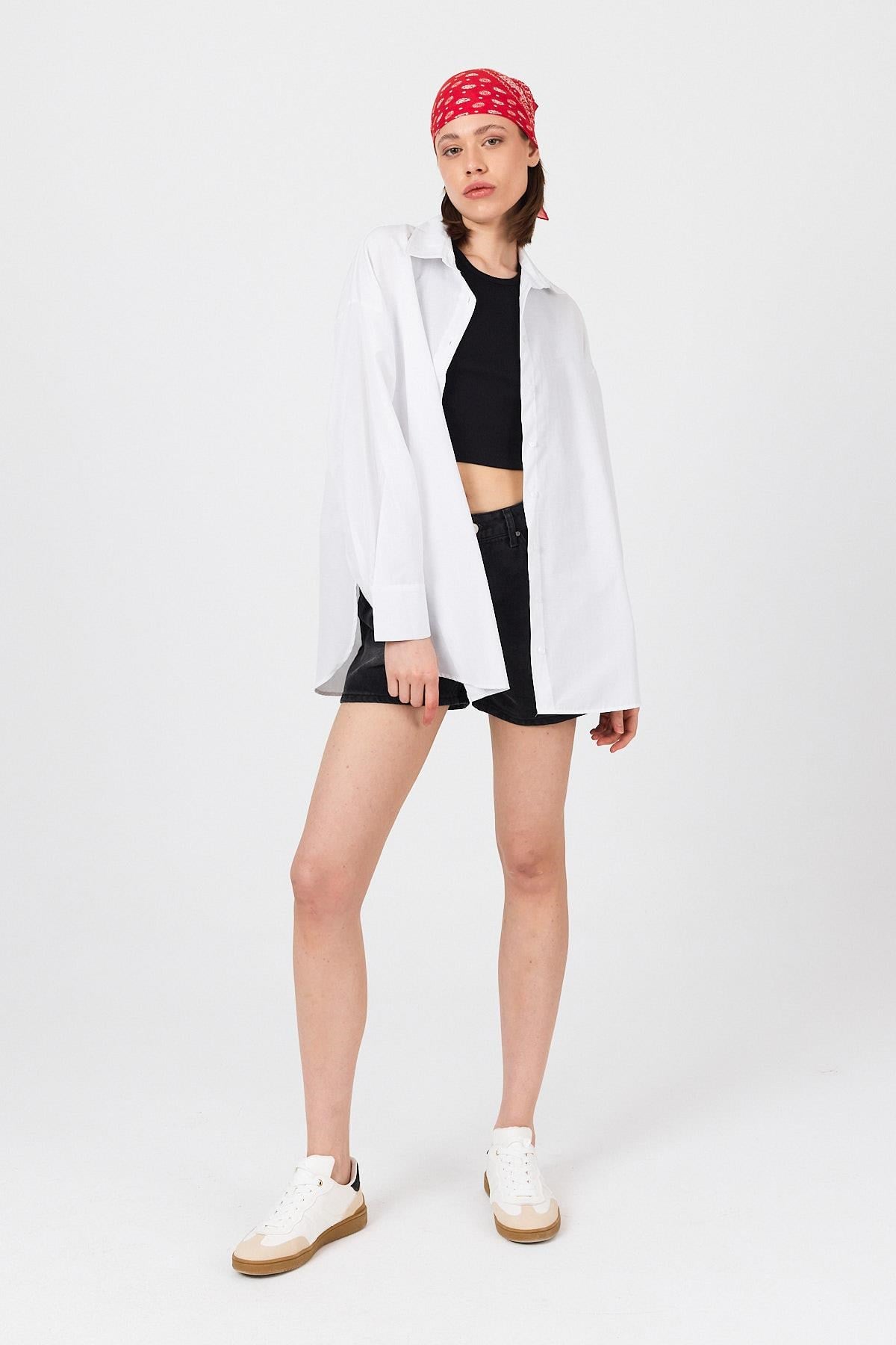 Beyaz Oversize Basic Uzun Gömlek 4664A 2