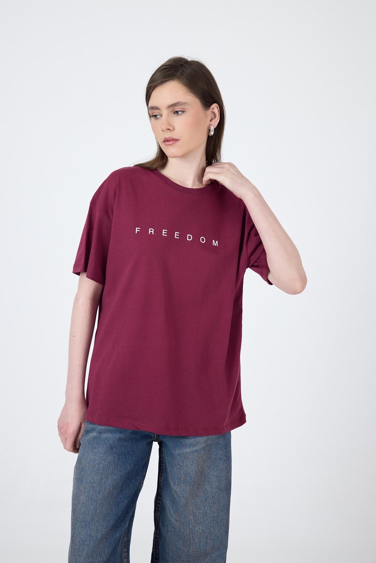 Bordo Yazı Baskılı Pamuklu Oversize Tişört 2150-3M