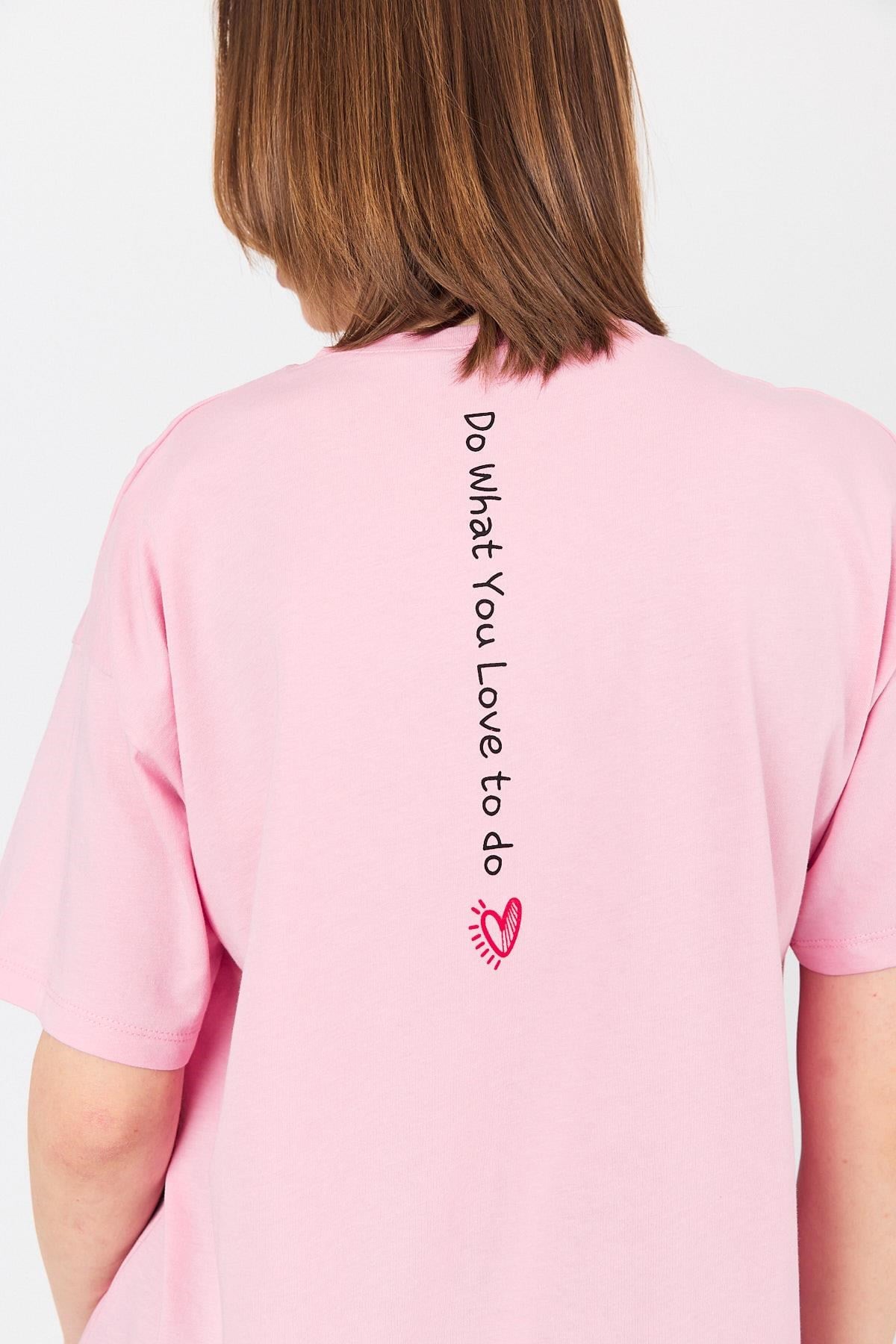 Pembe Arka Yazı Baskılı Kalpli %100 Pamuk Oversize Tişört 2150-33M 7