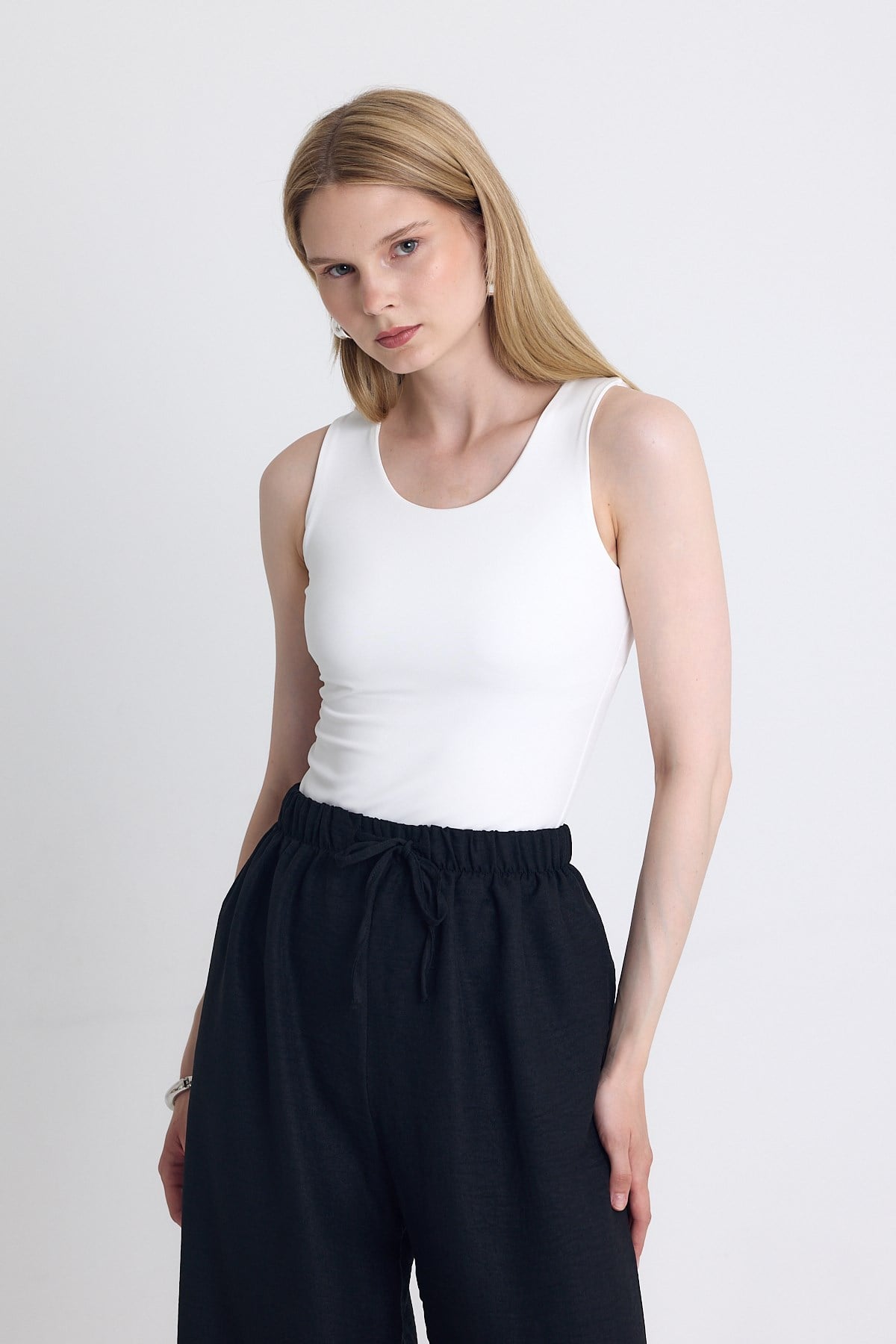 Ekru Slim Fit Kolsuz Basic Atlet 9194M 4