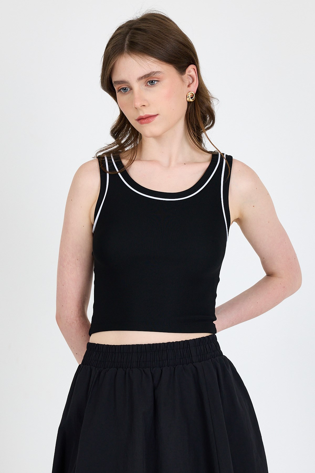 Siyah Şerit Detaylı Örme Crop Atlet 1049 2