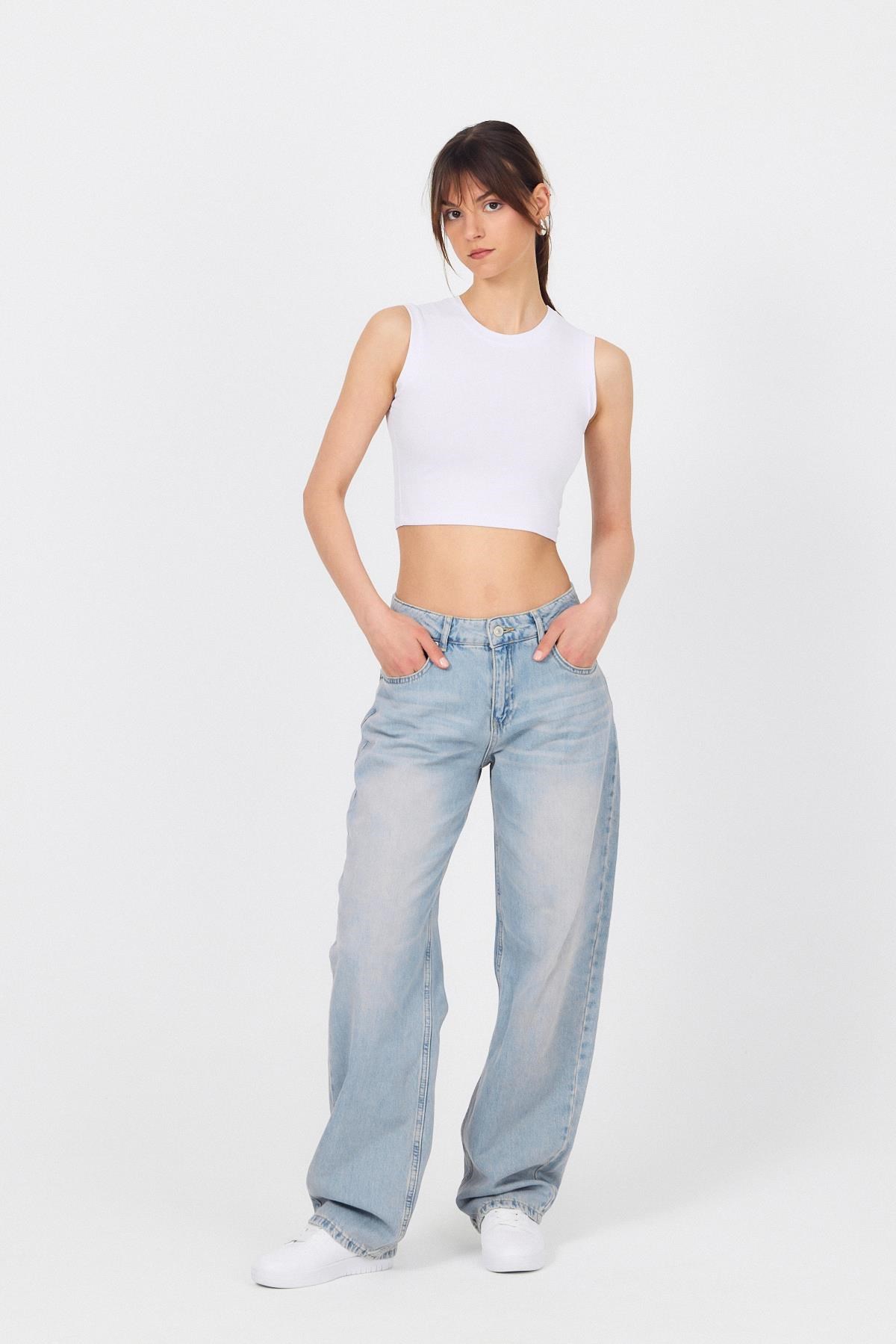 Beyaz Bisiklet Yaka Crop Atlet 9189M 6