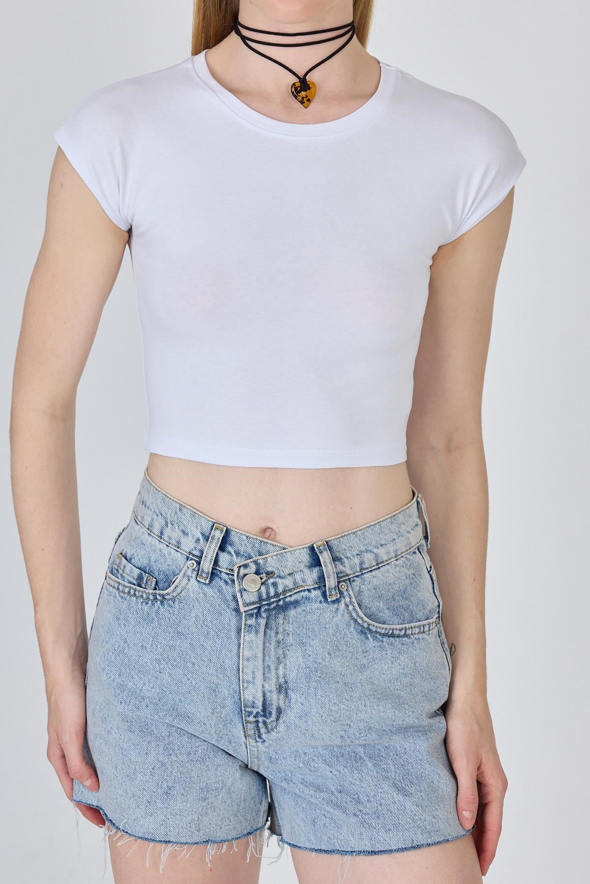 Beyaz Bisiklet Yaka Pamuklu Slim Fit Crop Tişört 9199M 6