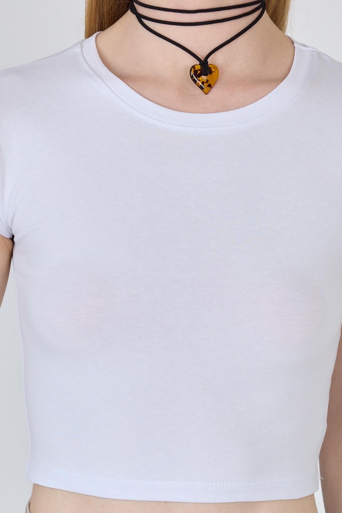 Beyaz Bisiklet Yaka Pamuklu Slim Fit Crop Tişört 9199M 4