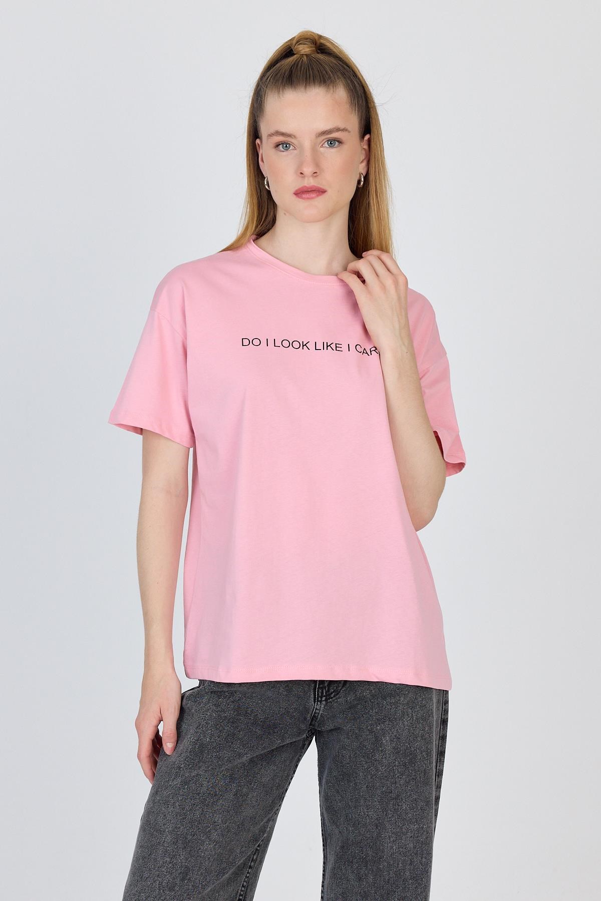 Pembe Yazı Baskılı %100 Pamuk Oversize Tişört 2150-5M