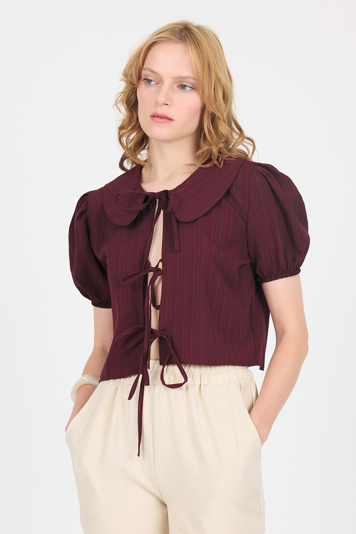 Bordo Bağlama Detaylı Bebe Yaka Crop Bluz 8064 2